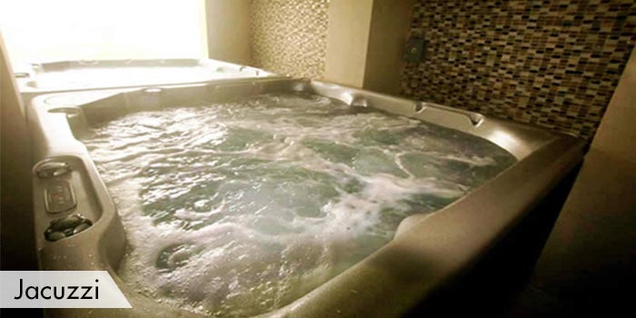 A Jacuzzi at Fairways & Bluewater Resort Golf & Country Club