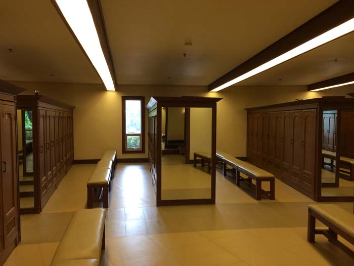 Valley Golf and Country Club Locker Room